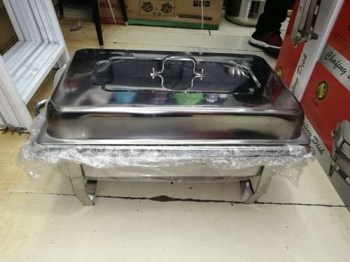 CHAFING DISH