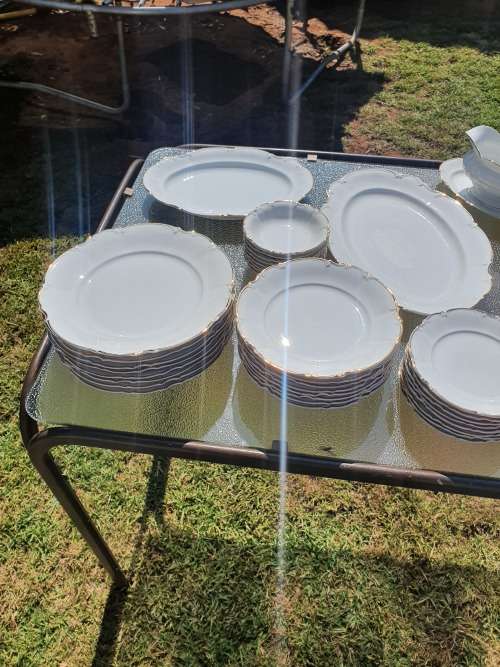 Hutschenreuther germany sylvia 1814 (37 piece dinner set) gold set