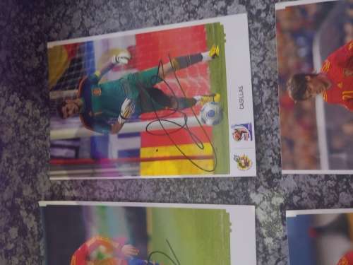 2010 spain wold cup winner pictures with signatures