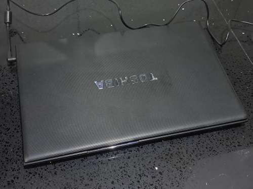 Toshiba icore 7 2.8 ghz radeon graphics laptop