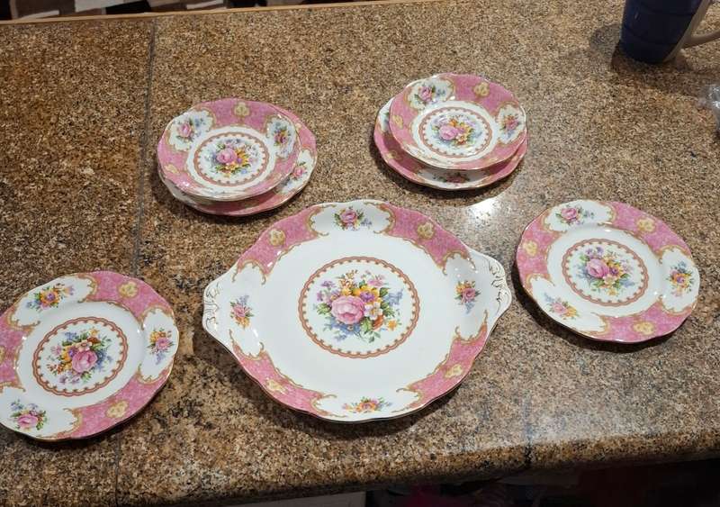 Royal albert lady carlyle assorted plates