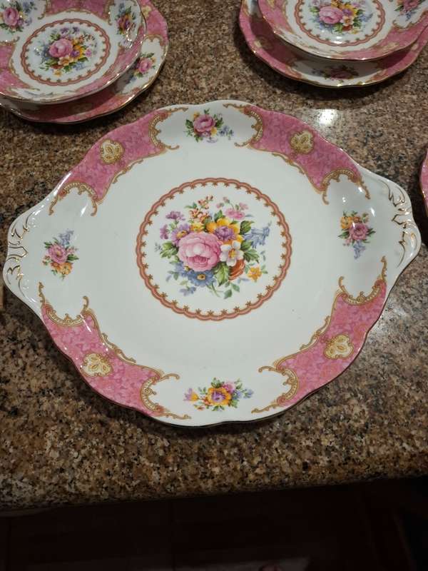 Royal albert lady carlyle assorted plates