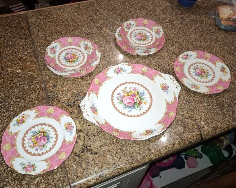 Royal albert lady carlyle assorted plates