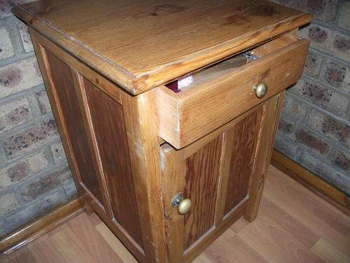 Side cabinet / small cabinet