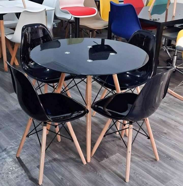 4 Seater Dining Table & Chairs Set