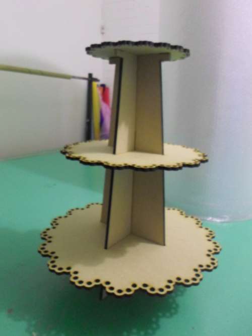 Cake Stand 80 x 30 cm - 3 tier