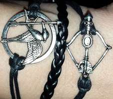 INFINITY BRACELET MOCKING JAY ARROW BLACK