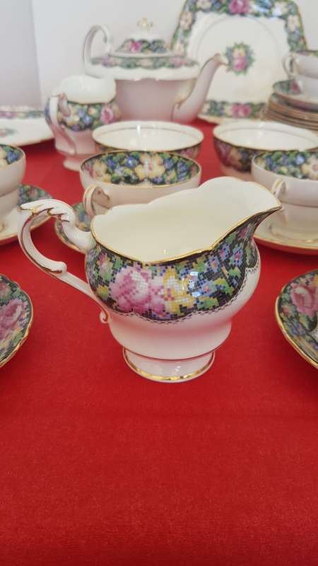 Paragon Gingham Rose Fine Bone China Tea Set