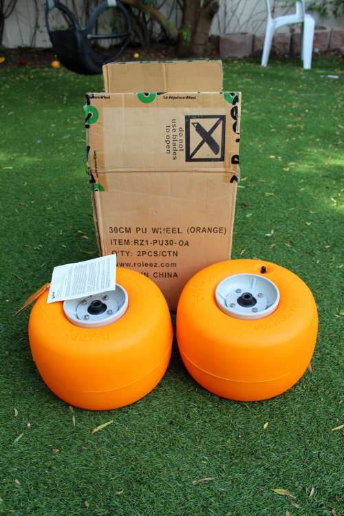 All-terrain polyurethane heavy duty inflatable wheels