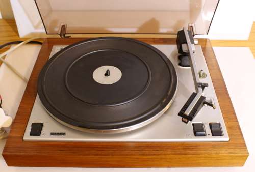 Vintage Philips belt-drive turntable 22-GA 427 (1976)