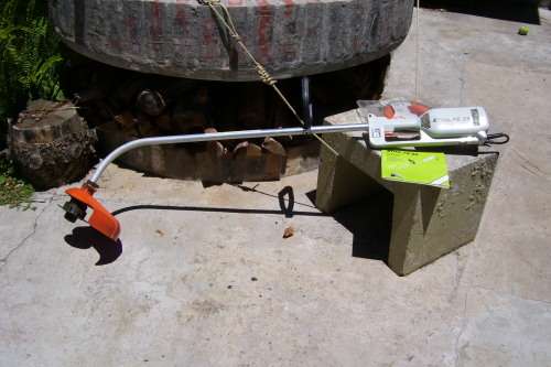 Stihl FE 55 Trimmer/Weedeater