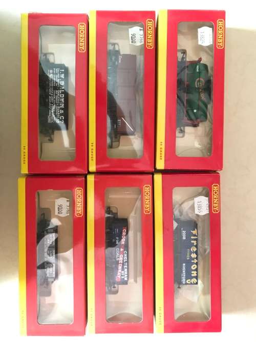 Hornby wagon set