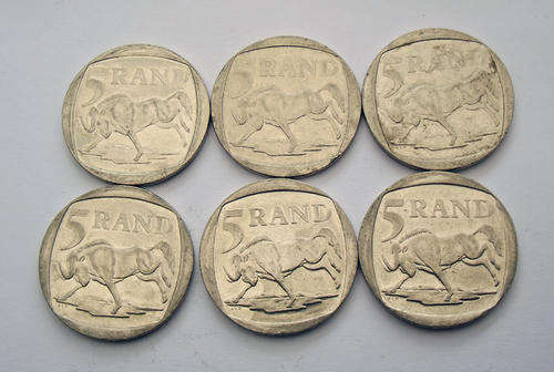 6 x 2000 Mandela Five Rands - in excellent condition - bid per coin