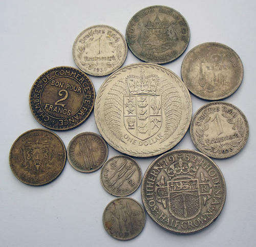 Mixed lot of international coins