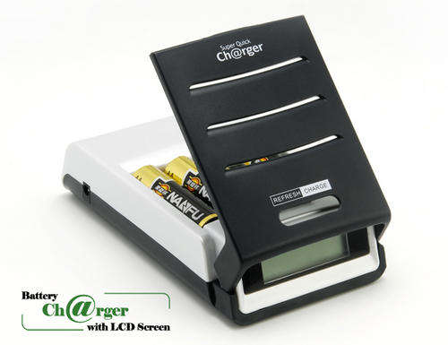 Super Quick LCD Charger for  Rechargeable Battery Ni-MH/Ni-Cd AAA Battery + 4 Rechargeable  BATTERY