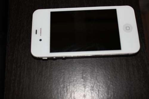 Iphone 4S 64GB - Never Used