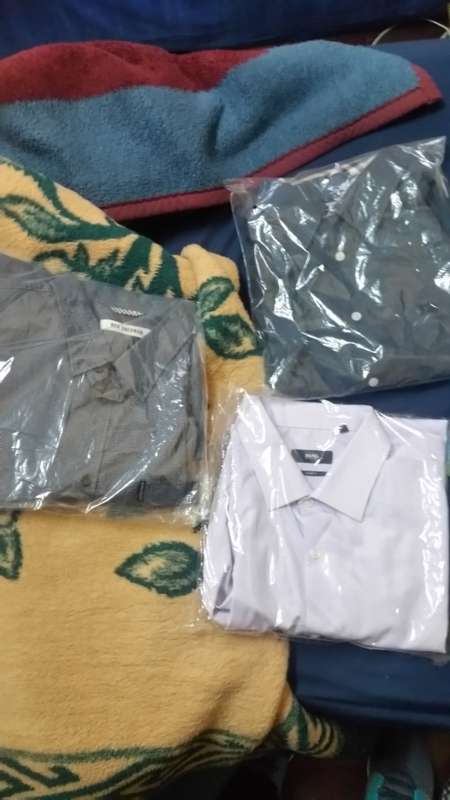 3 Mens exclusive Shirts : HUGO bOSS, BURBERRY , BEN SHERMAN
