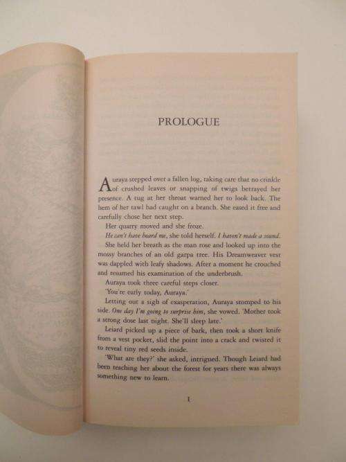 Priestess of the White - by Trudi Canavan