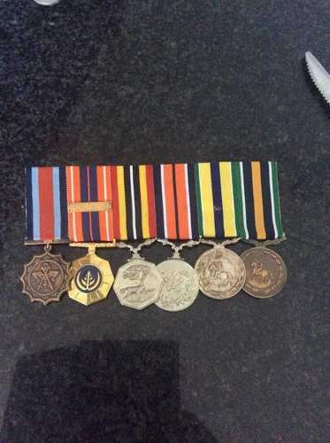 Group of medals with De wet Decoration