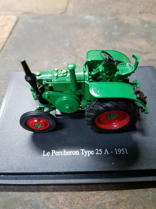 Tractors And The World Of Farming - Issue (98) - Le Percgeron Type 25A - 1951