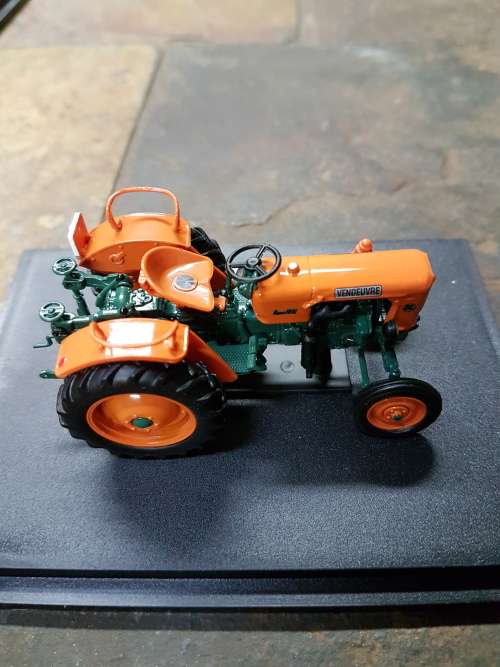 Tractors And The World Of Farming - Issue (109) - Vendeuvre BL 30 - 1960