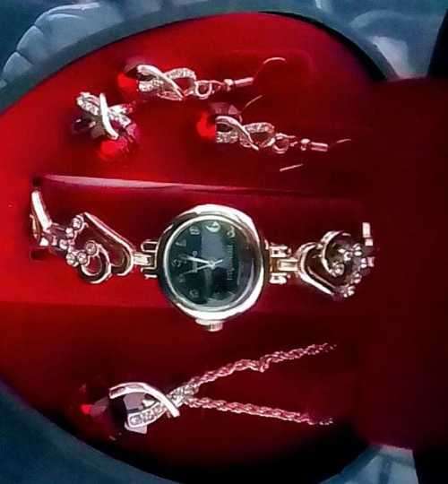 Women Bracelet Watch Jewellery Set - Gold Crystal Design Necklace