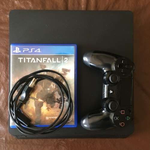 PS4 with Game