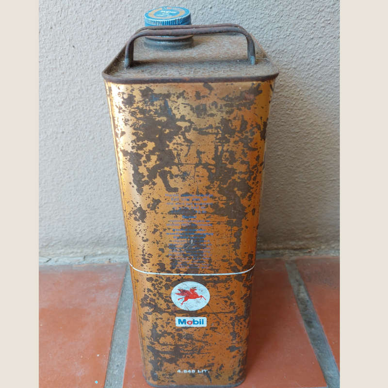 Old Vintage Mobil Oil Super Can