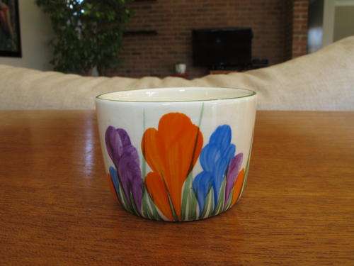 Clarice Cliff egg cup holder?