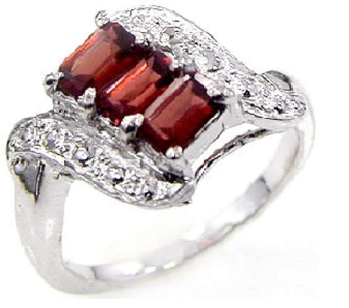 * Free Shipping* 1.05ct Natural Garnet .925 Sterling Silver Ring
