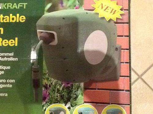 Retractable Garden Hose Reel (Wall mountable, protected)