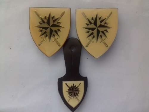 Recce Command HQ set With Fob..Aged ivory colour. 100% Original .. mint condition