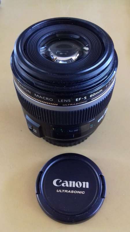 Canon EF-S 60mm f/2.8 USM Macro Excellent condition