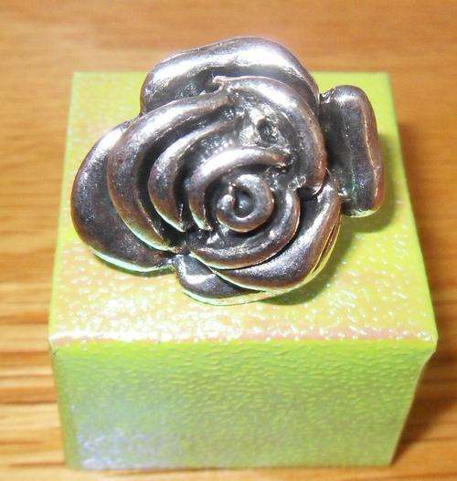 Silver rose ring, size ajustable