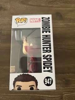 ZOMBIE HUNTER SPIDEY FUNKO POP! HOT TOPIC EXCLUSIVE ! METALLIC