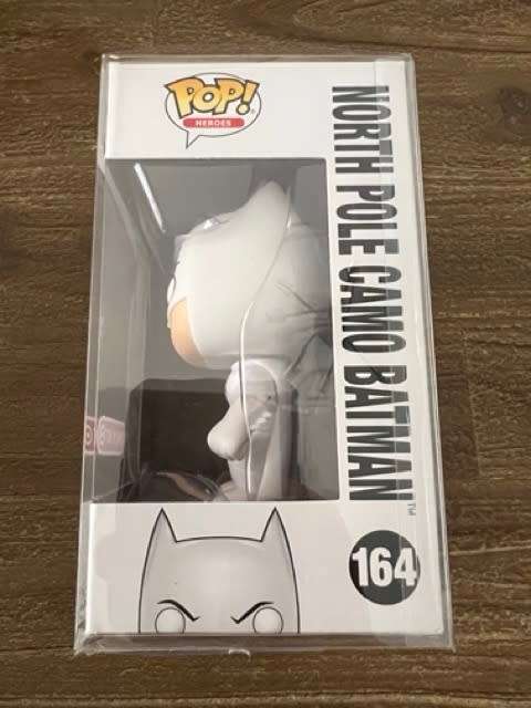 NORTH POLE CAMO BATMAN!!DC!!FUNKO POP!! TARGET EXCLUSIVE