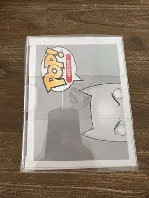 NORTH POLE CAMO BATMAN!!DC!!FUNKO POP!! TARGET EXCLUSIVE
