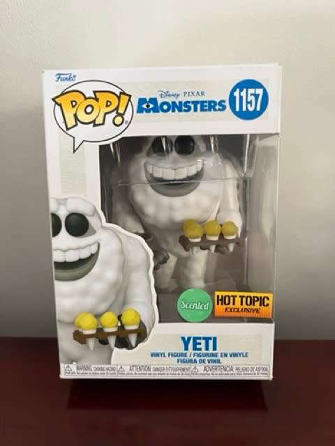 YETI!!MONSTERS!!FUNKO POP!! HOT TOPIC EXCLUSIVE!! SCENTED