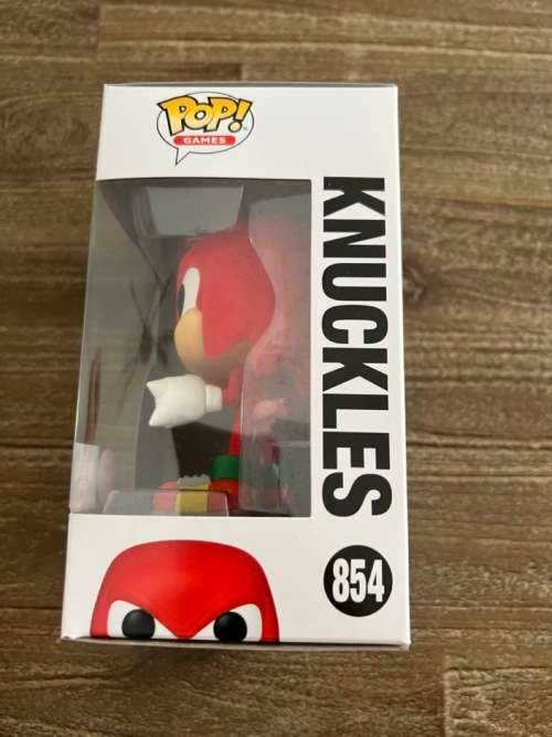 KNUCKLES!!SONIC!!FUNKO. POP!! TARGET CON EXCL!! FLOCKED