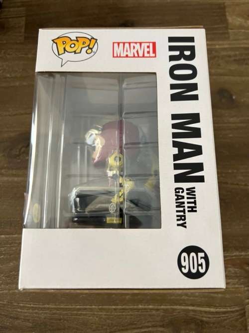 IRON MAN WITH GANTRY!!IRON MAN!!FUNKO POP!! DELUXE!! GITD!! PX EXCLUSIVE!!