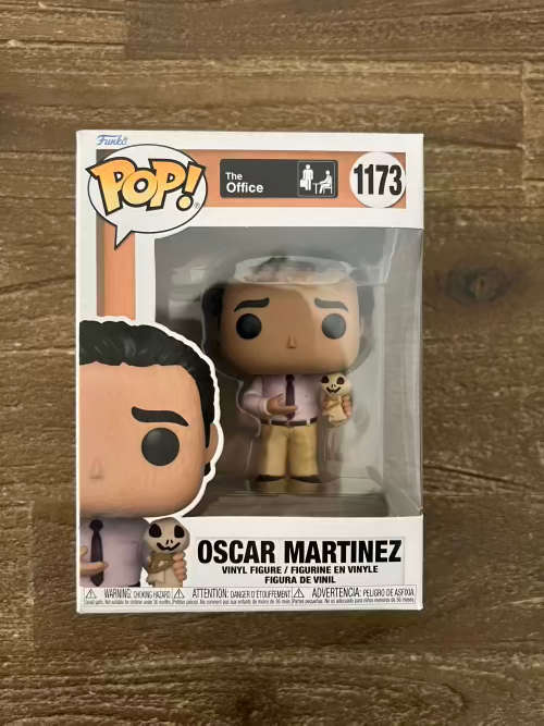 OSCAR MARTINEZ!!THE OFFICE!!FUNKO POP!!!