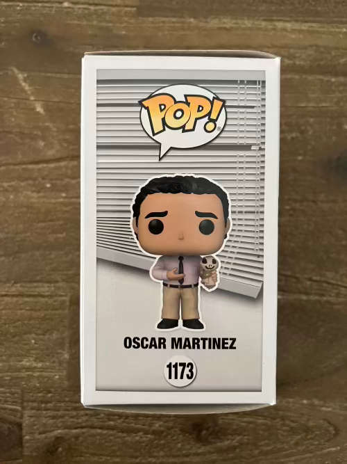 OSCAR MARTINEZ!!THE OFFICE!!FUNKO POP!!!