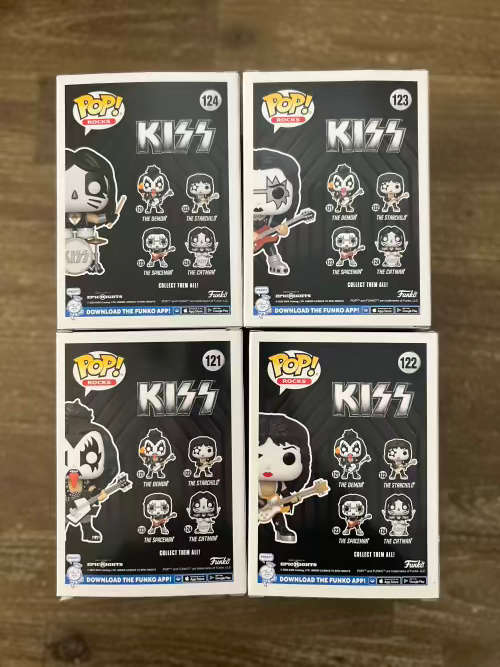 KISS BUNDLE!! MUSIC!!FUNKO POP!! GLOWS IN THE DARK!! FUNKO EXCLUSIVE!!