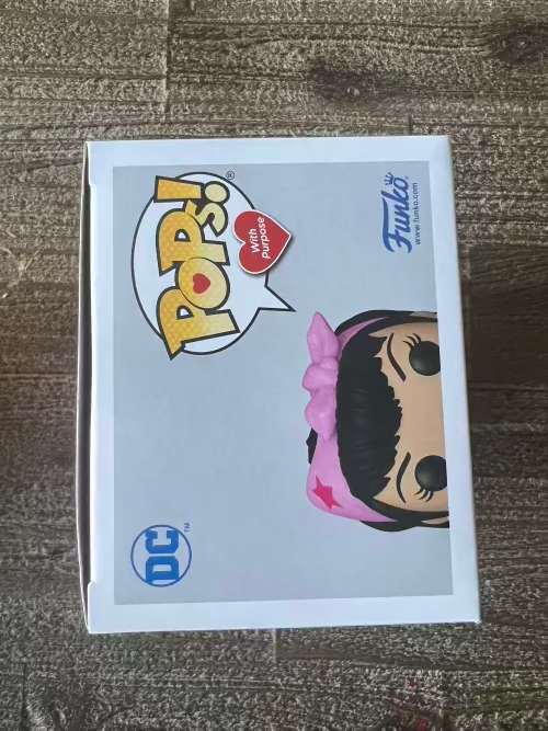 WONDER WOMAN!! POPS WITH PURPOSE!! FUNKO POP!!