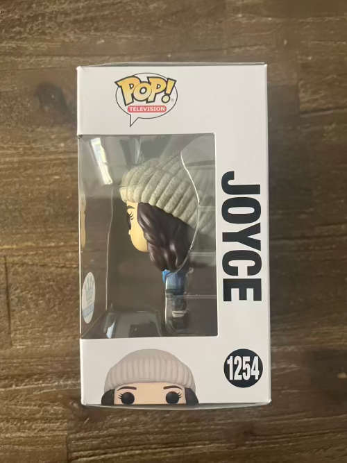 JOYCE!!STRANGER THINGS!!FUNKO POP!! FUNKO EXCLUSIVE!!