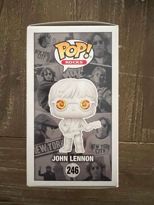 JOHN LENNON!! JOHN LENNON!! FUNKO POP!! EE EXCLUSIVE!!