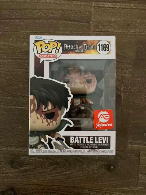 BATTLE LEVI!!ATTACK ON TITAN!!FUNKO POP!! AE EXCLUSIVE!!