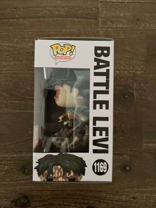 BATTLE LEVI!!ATTACK ON TITAN!!FUNKO POP!! AE EXCLUSIVE!!
