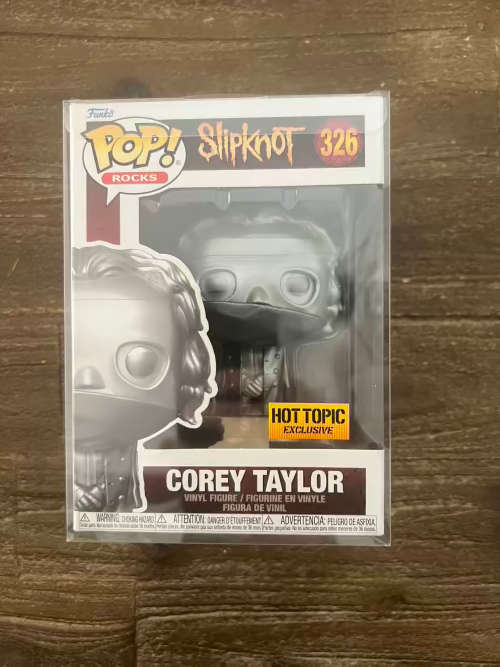 COREY TAYLOR!!SLIPKNOT!!FUNKO POP!! HOT TOPIC EXCLUSIVE!!
