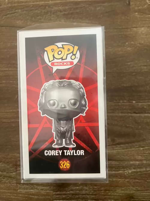 COREY TAYLOR!!SLIPKNOT!!FUNKO POP!! HOT TOPIC EXCLUSIVE!!